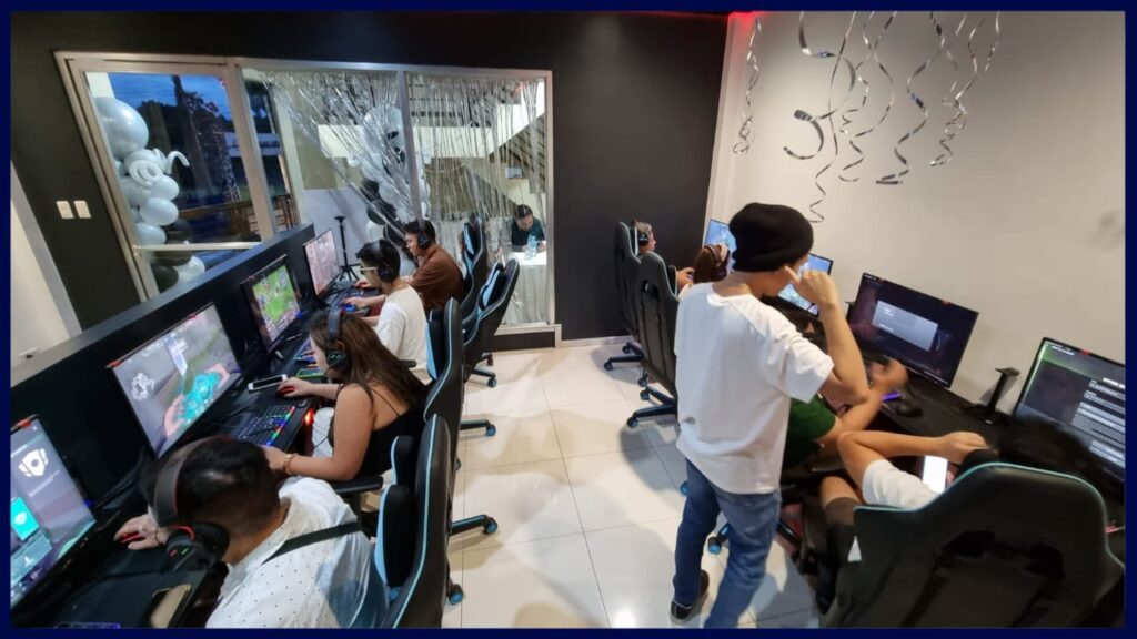 achro gamers hub